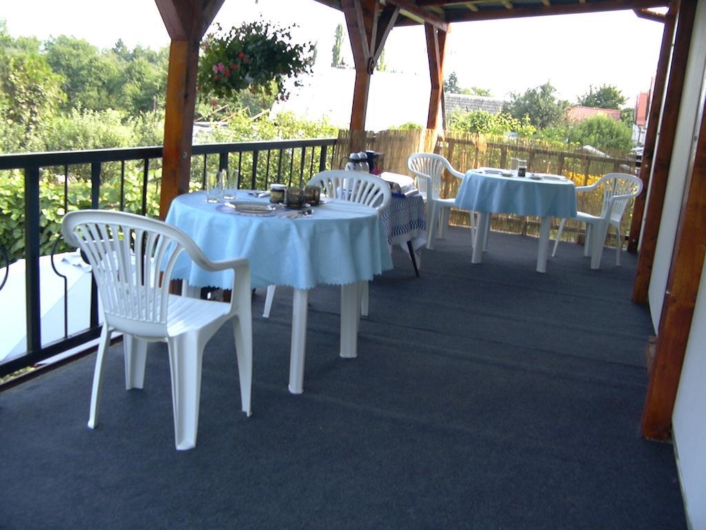 Bed and Breakfast Platanus Beckov Экстерьер фото